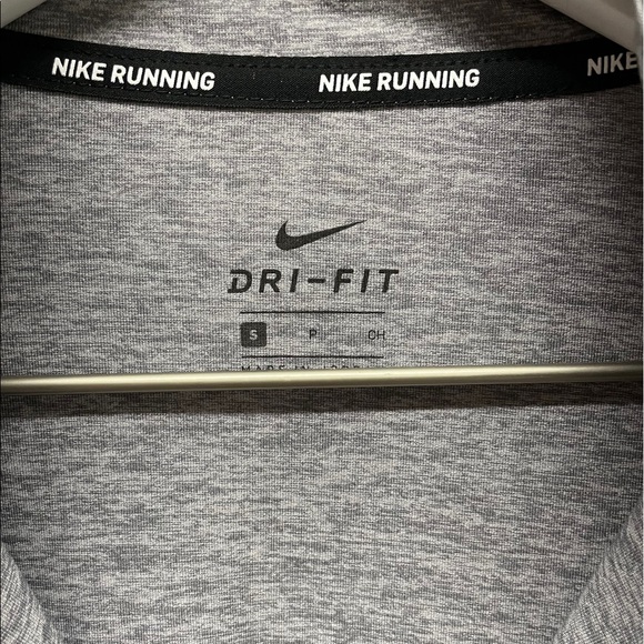 Nike Dri Fit Running Top - Picture 8 of 10